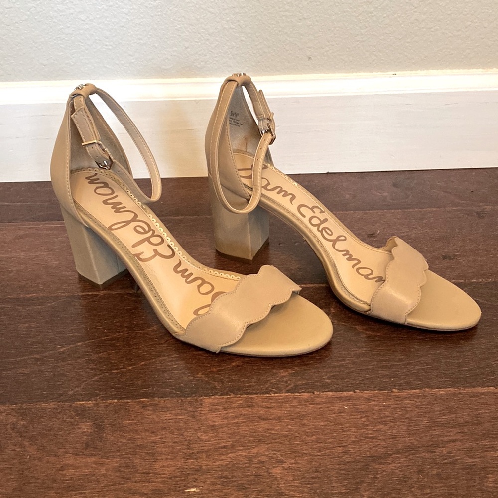 Sam Edelman Odila Scalloped Ankle Strap Sandal. Size 9.5.